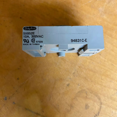 Dayton 5X852E