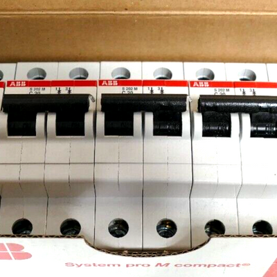 ABB 2CDS272001R0204