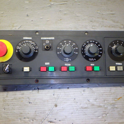 6FC3478-3EF20 SIEMENS SINUMERIK 810 M/G/N EXTERNE MASCHINENSTEUERTAFEL